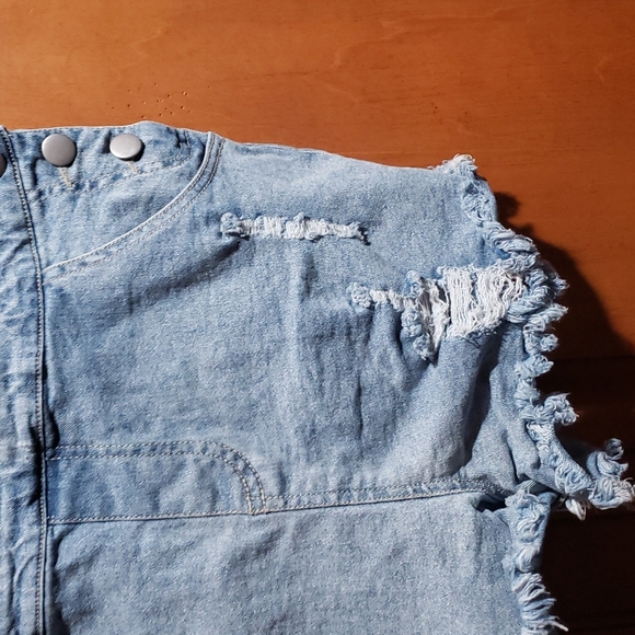 Denim blue distress ripped women overall shorts - Picture 4 of 7